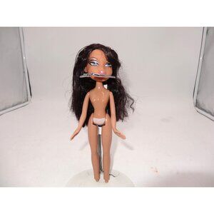 Bratz‎ Yasmin Doll Stamped 2001 on Neck and Back Side Bangs Original Blue eyes